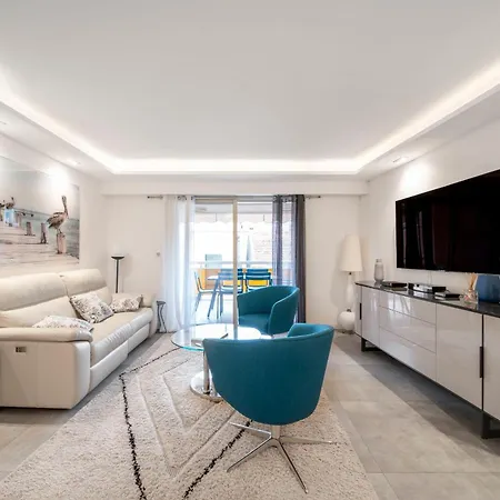 Ref 1967 - Center - For Rent Apartment Cannes
