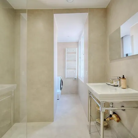 Ref 1913 - Center - For Rent 公寓
